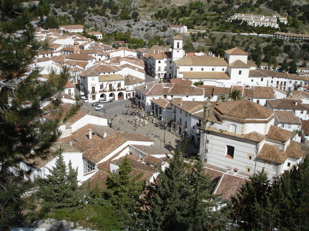 Grazalema-wikimedia_commons_El-Pantera-1000x750 - Cuáles son los Pueblos Más Bonitos de Andalucía