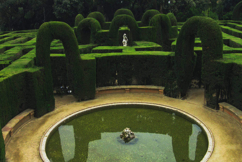 Laberinto-Horta-1000x670 - Las 4 atracciones turísticas que son gemas ocultas de Barcelona