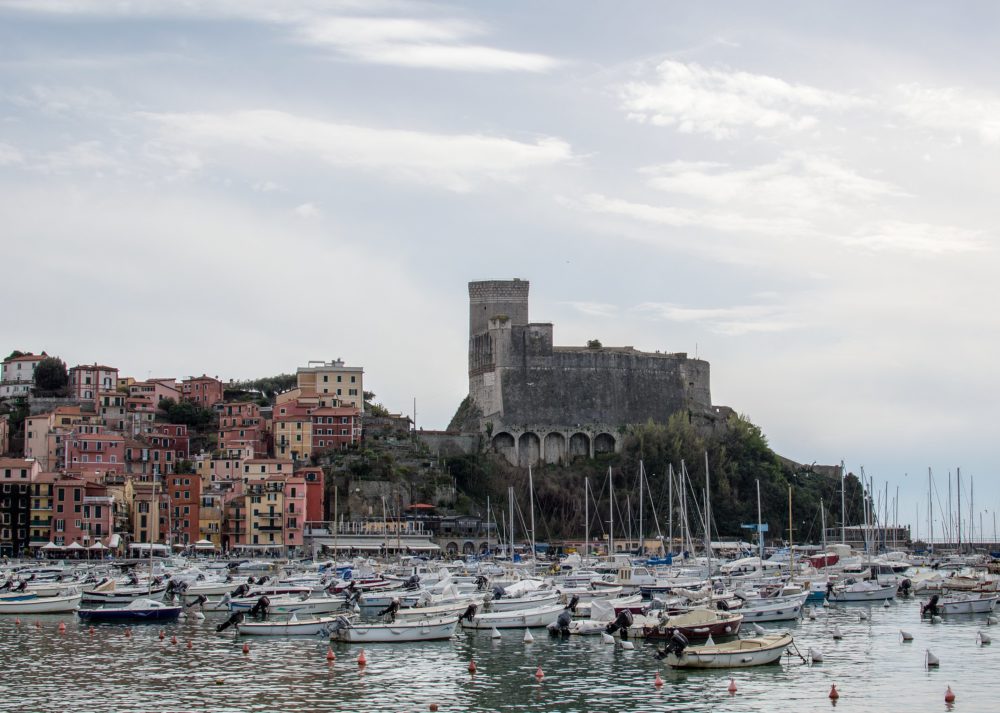 Lerici_italia_wikimedia_commons_Jessica-Angeli-1000x713 - 3 pueblos de Europa perfectos para una escapada galardonados por ONU Turismo