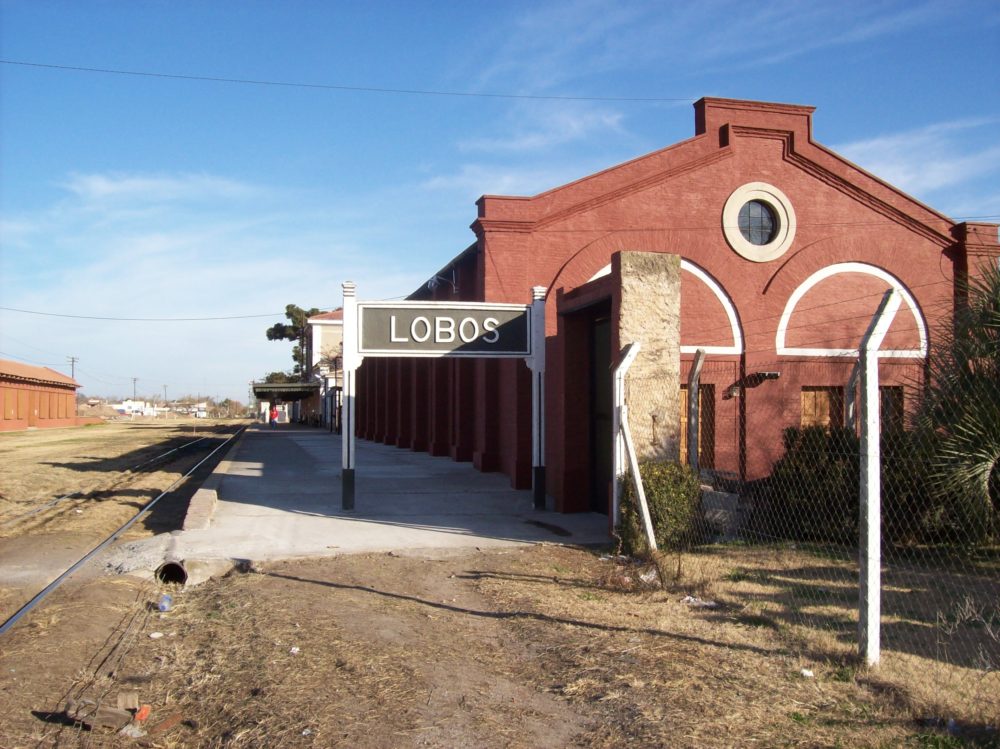Lobos_wikimedia_commons_Dario-Alpern-1000x749 - La exclusiva estancia en Lobos donde se hospedó el príncipe Harry durante su visita a Argentina en 2004