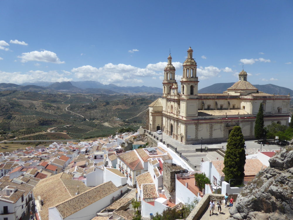 Olvera_wikimedia_commons_Waltie-1000x750 - Cuáles son los pueblos blancos de Cádiz