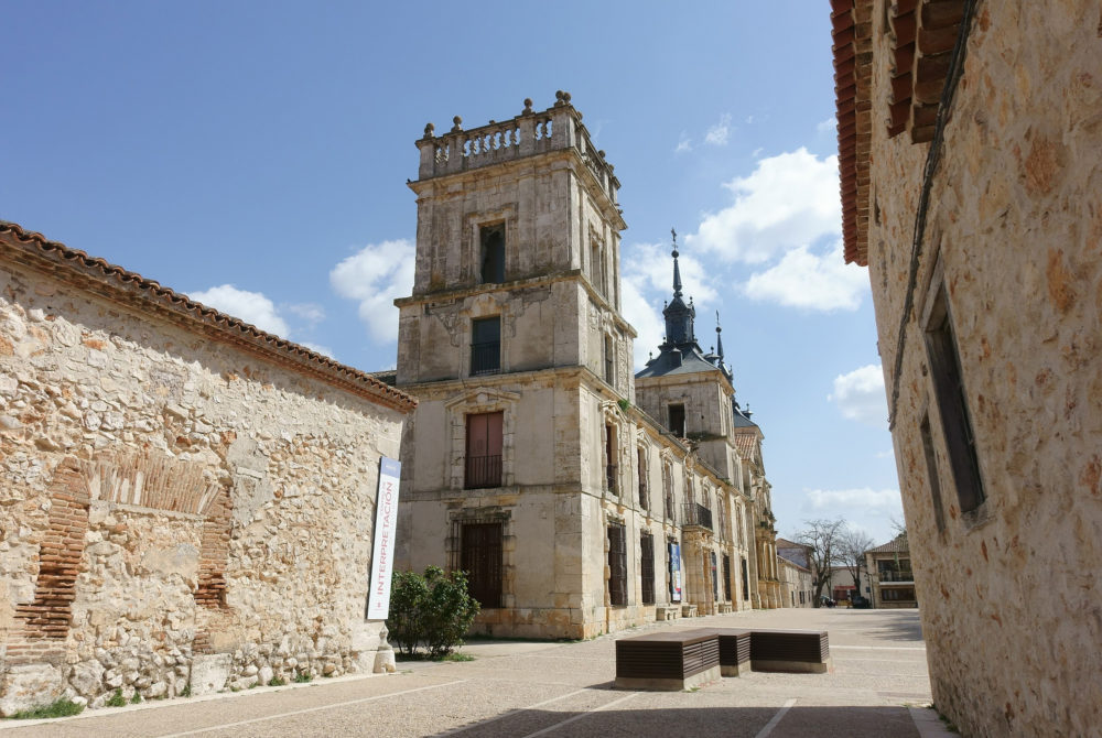 Palacio-Goyeneche-Nuevo-Baztan-1000x670 - Este pueblo está a 1 hora de Madrid y es perfecto para un día de campo con los niños