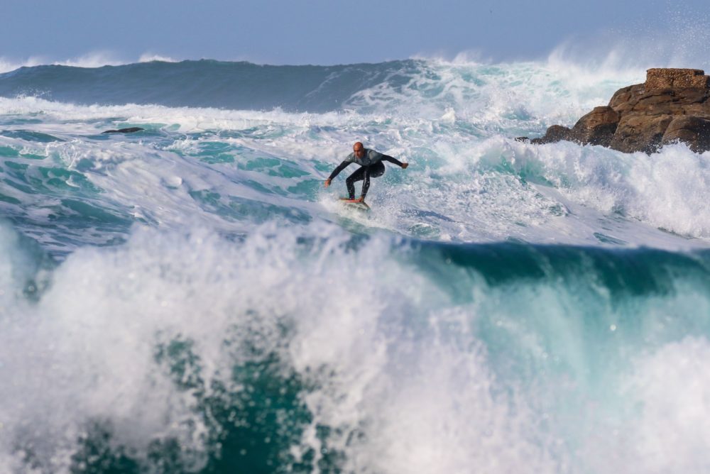 La playa de Gales que se hizo famosa por una escena de Harry Potter y es la preferida de los surfers