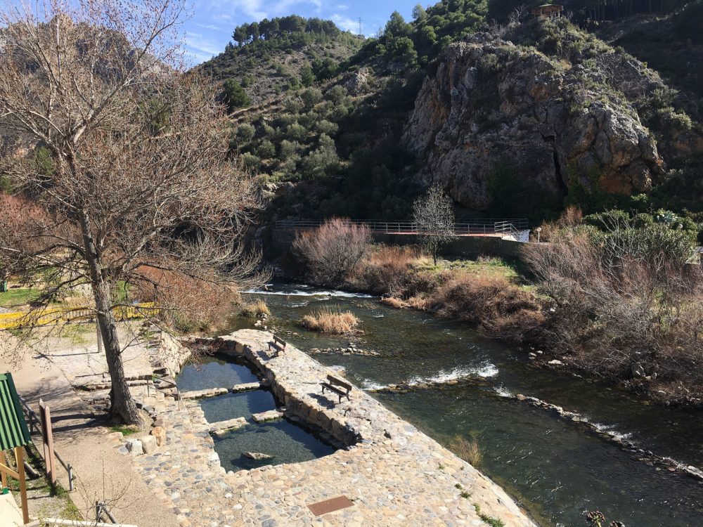 Pozas_de_Arnedillo_wikimedia_commons_Jmblancoarnedillo-1000x750 - Cuáles son todas las termas naturales gratis de España