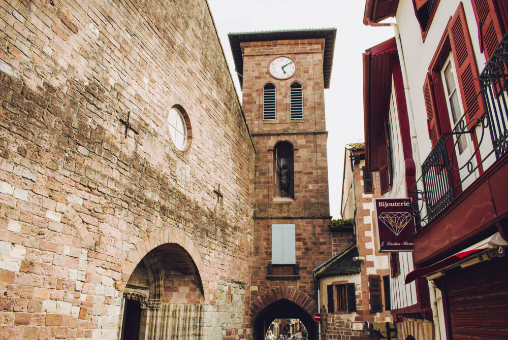 El pueblito francés a 90 minutos de Pamplona con bonitos paisajes y perfecto para hacer senderismo