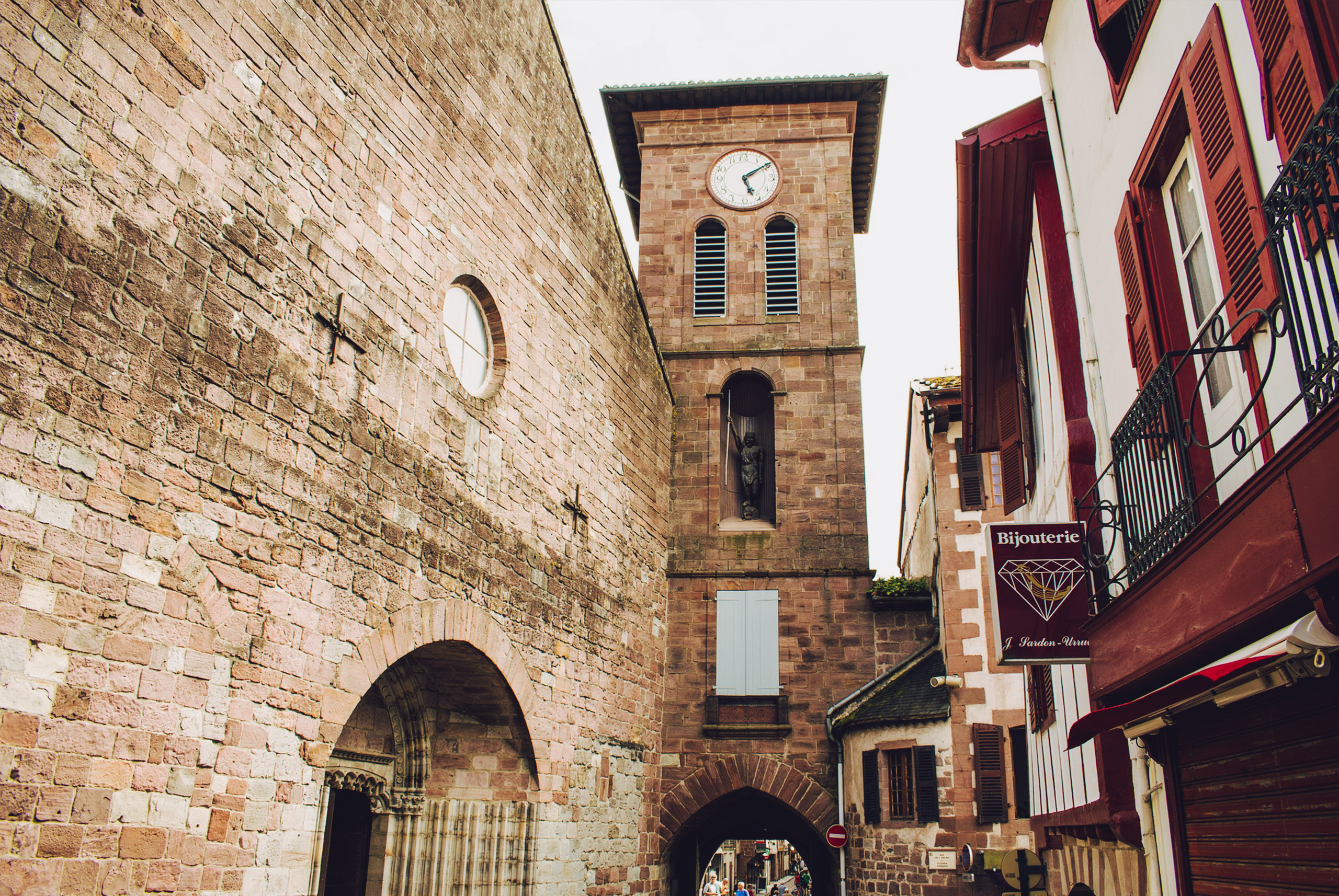 El pueblito francés a 90 minutos de Pamplona con bonitos paisajes y perfecto para hacer senderismo