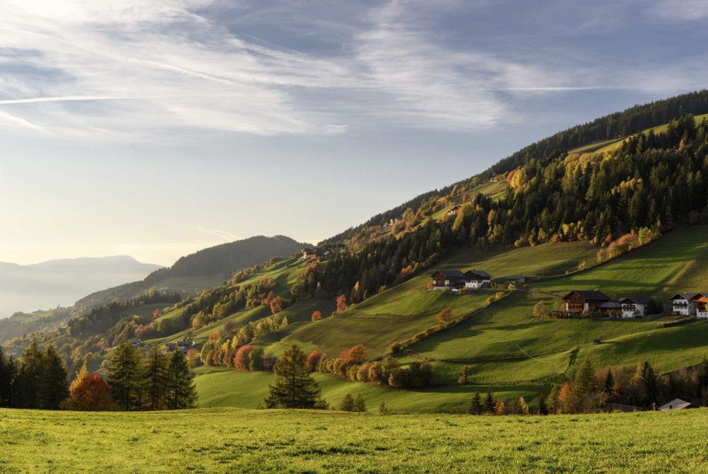 Santa-Maddalena2-1000x670 - El bellísimo pueblito en Italia que casi nadie conoce, tiene solo 300 habitantes y está enclavado entre las montañas