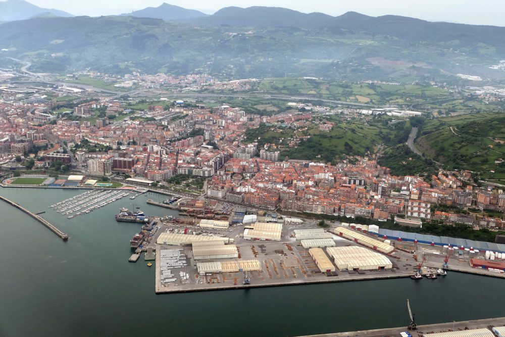 Santurtzi_wikimedia_commons_Adam-Cli-1000x667 - 3 hermosos pueblos cerca de Bilbao para hacer una escapada