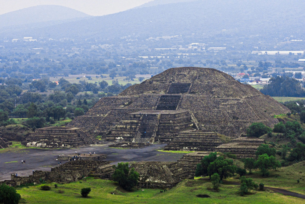 Teotihuacan-1-1000x670 - Los bonitos Pueblos Mágicos a pocos minutos de la CDMX que enamoran con sus paisajes, naturaleza y temazcales