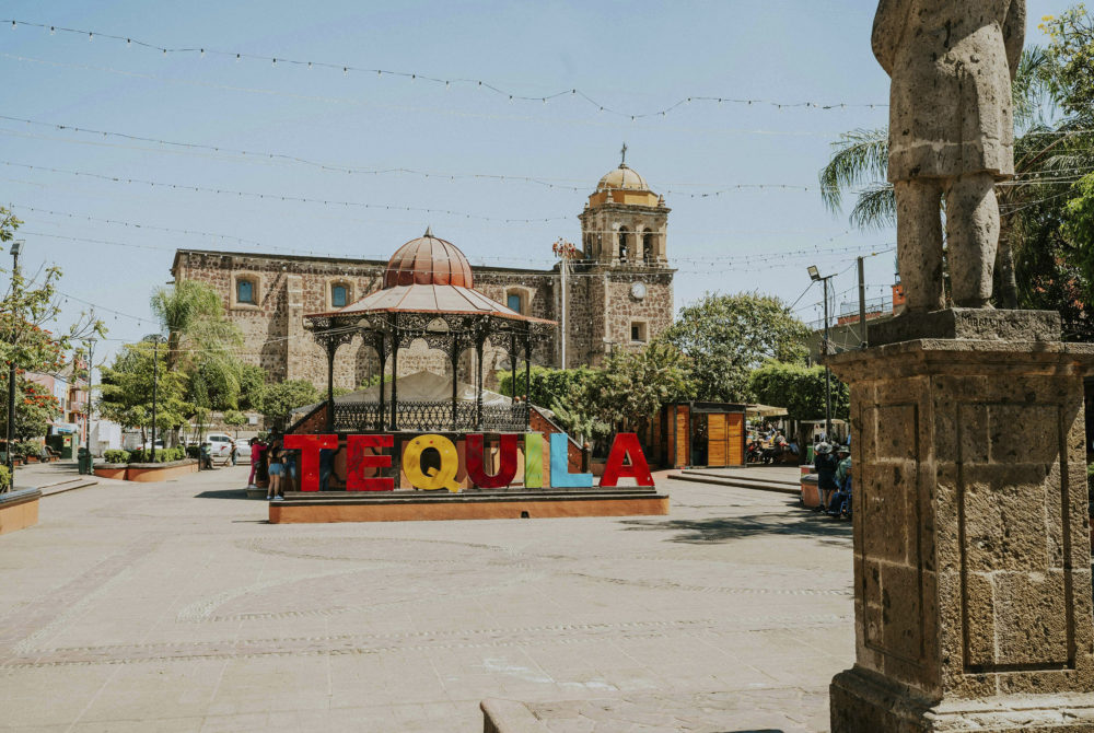 Tequila-1000x670 - Cuántos Pueblos Mágicos hay en Jalisco y cuáles son