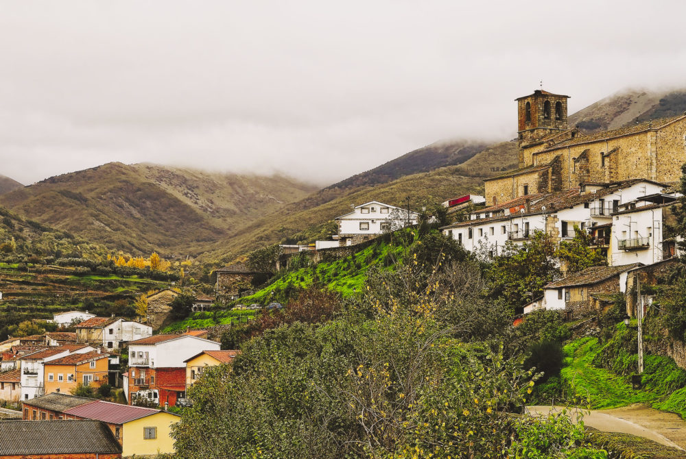 Vista-Panoramica-Hervas-1000x670 - El bonito pueblo a 1 hora de Salamanca con preciosas cascadas y callecitas salidas de un cuento