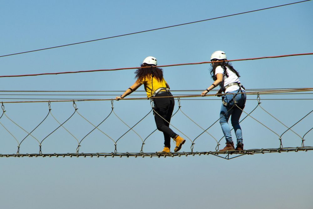 El bonito Pueblo Mágico con ricos vinos, un cañón con puentes colgantes y a 45 minutos de Aguascalientes