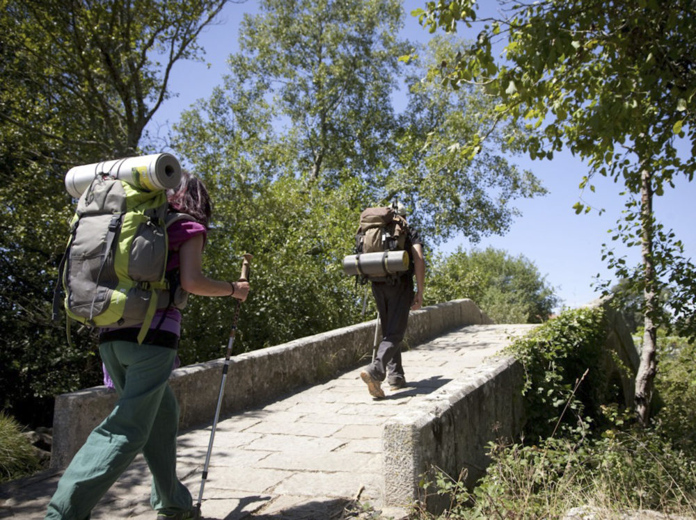 02-CFR_Melide_Leboreiro_Tino-Viz-2-r-1000x748 - Hacer camino al andar: qué ver en el Camino de Santiago