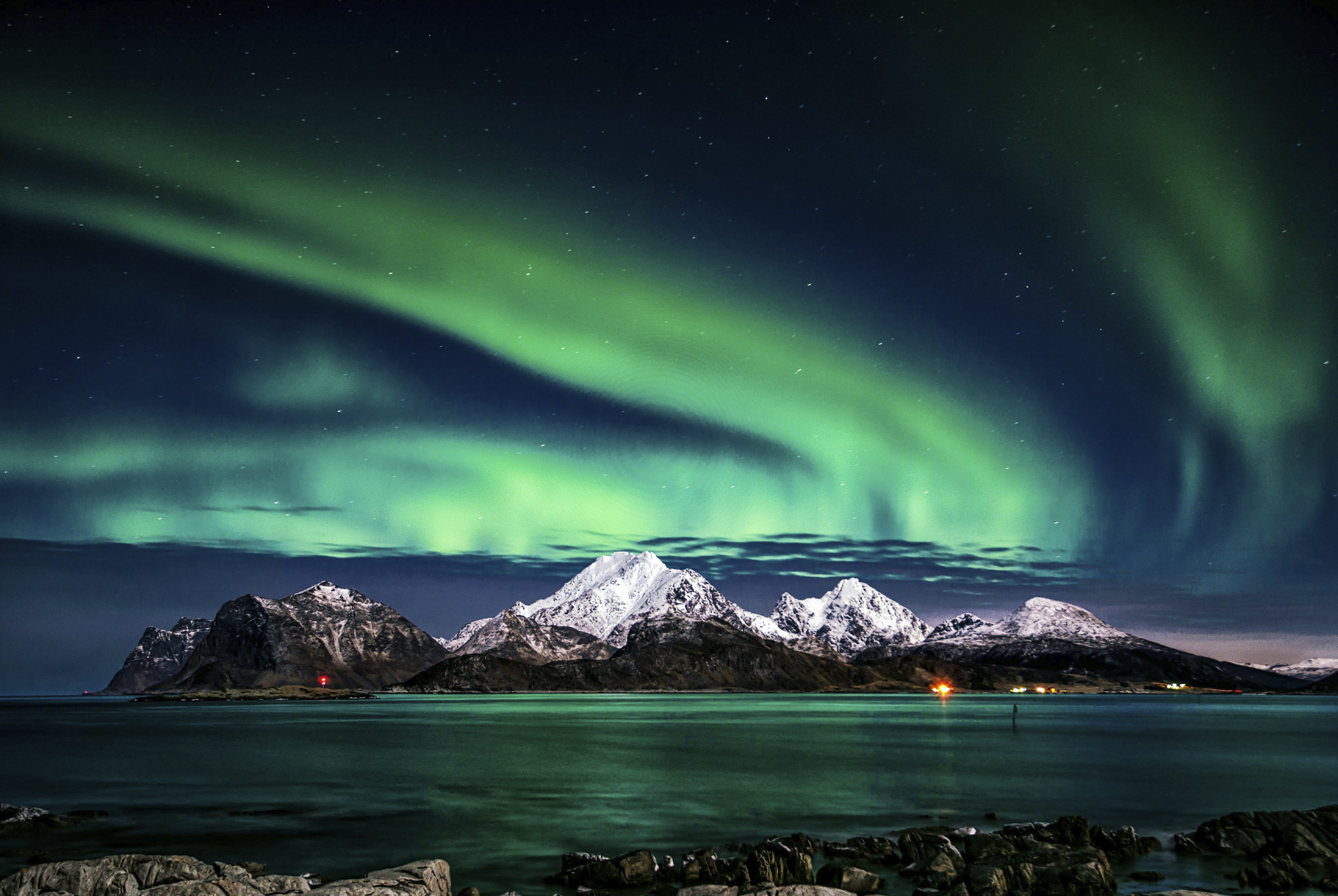 Qué son las auroras boreales y todo lo que debes saber para aprovechar este fenómeno al máximo