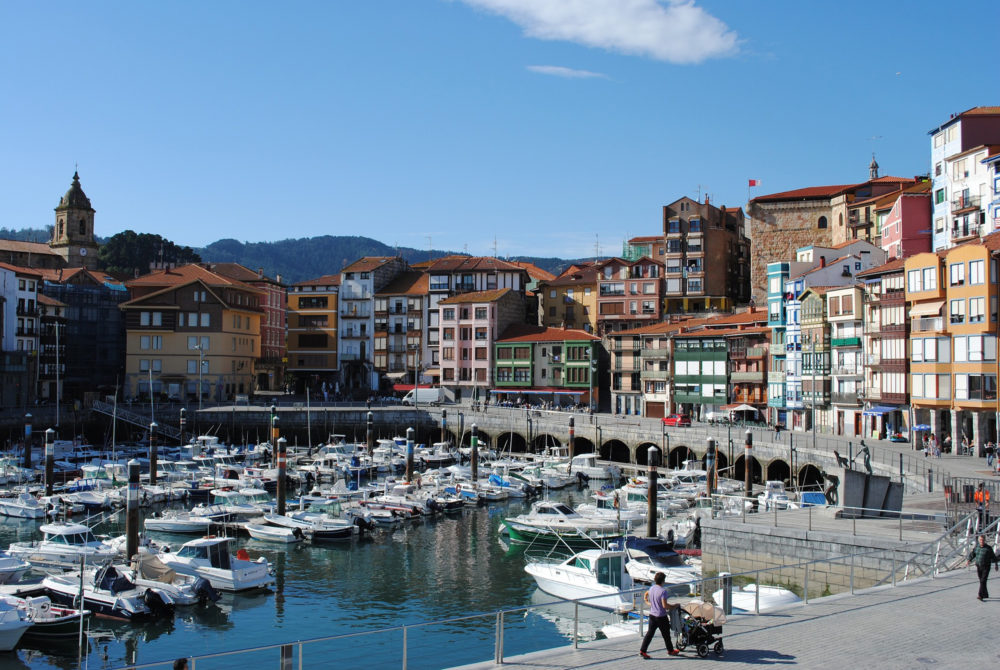 Bermeo3-1000x670 - El pueblito vasco que pocos visitan con hermosas playas y vistas preciosas de paisajes increíbles