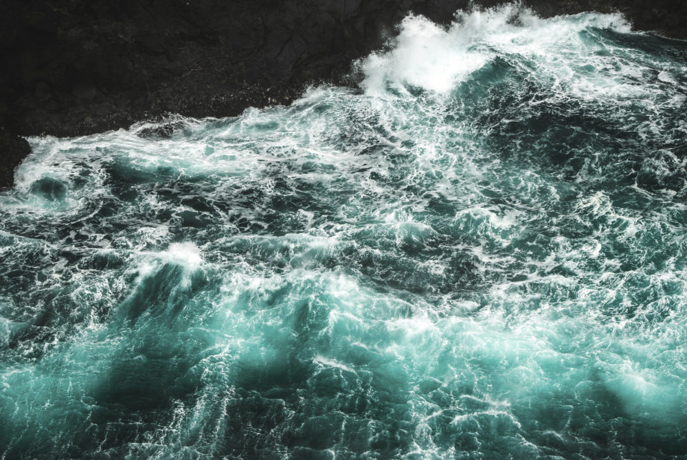 Es una de las playas más bonitas de México, tiene aguas cristalinas con bioluminiscencia y está a pocos minutos de Puerto Vallarta
