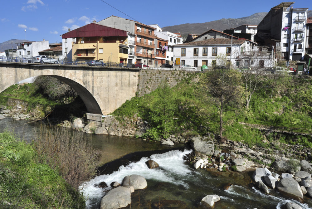 Cabezuela-Del-Valle1-1000x670 - El precioso pueblito ideal para hacer turismo rural con bonitas calles empedradas para recorrer