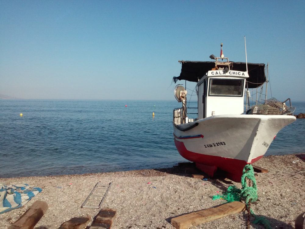 Castell_de_Ferro_wikimedia_commons_Feranza-1000x750 - El alucinante Pueblo Mágico de España con preciosas playas casi vírgenes a 1 hora de Granada
