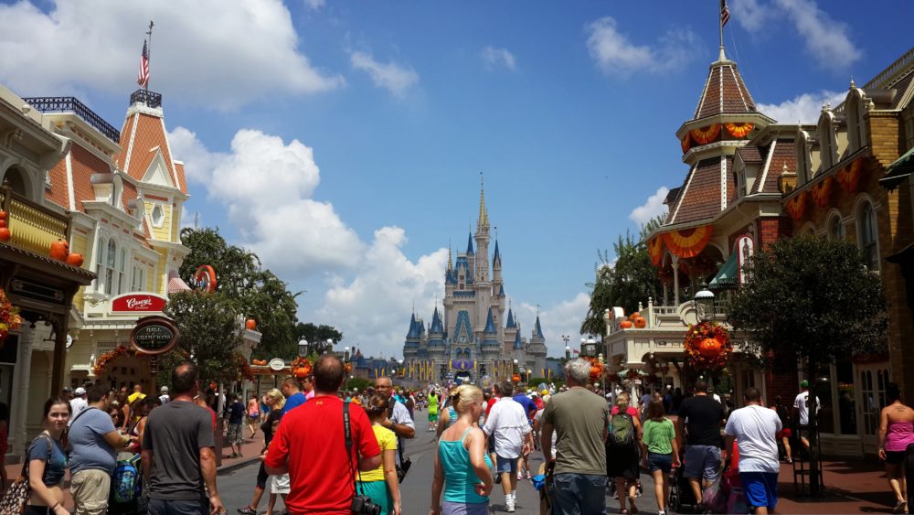 DisneyWorld-Pixabay2-1000x563 - Cómo evitar las largas filas y espera en Walt Disney World