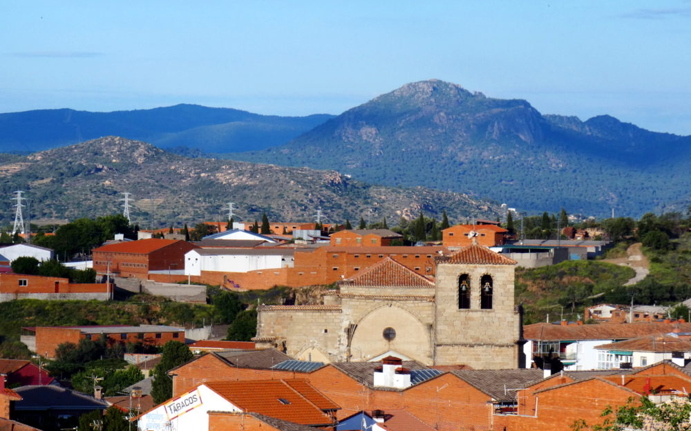 El_Tiemblo_wikimedia_commons_Miguel-Angel-Masegosa-Martinez-1000x625 - ¿Qué son los Pueblos Mágicos de España y cómo se seleccionan?