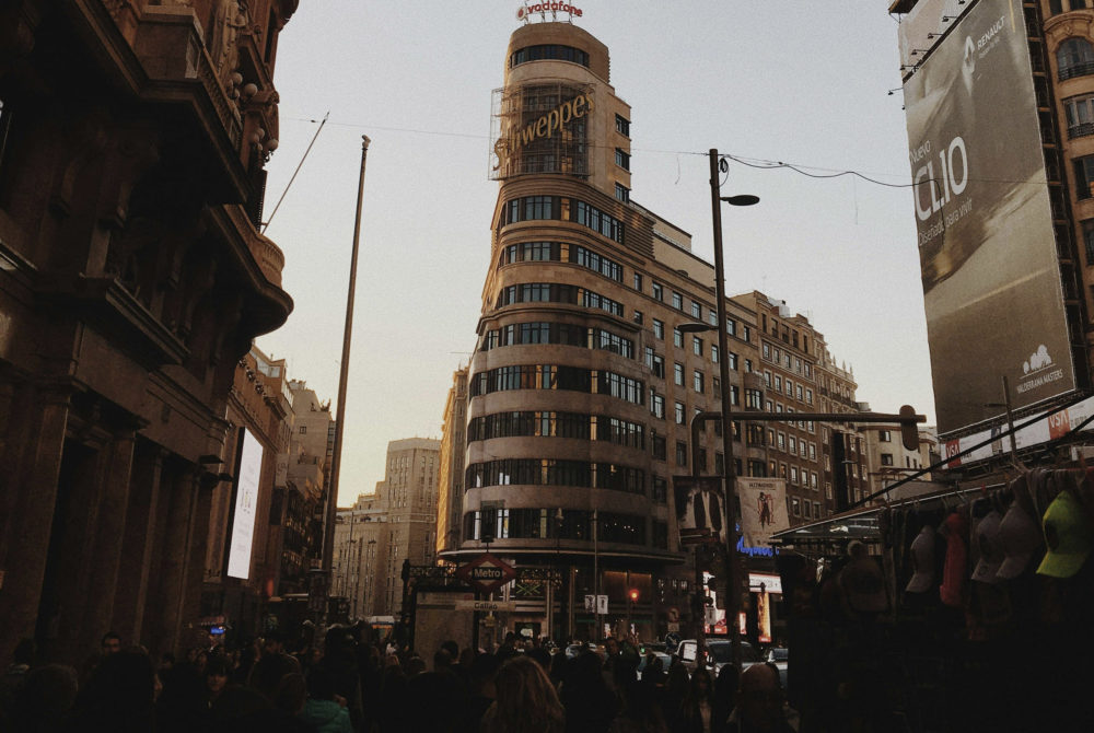 Madrid-1000x670 - Cuáles son las mejores zonas para hacer compras en Madrid