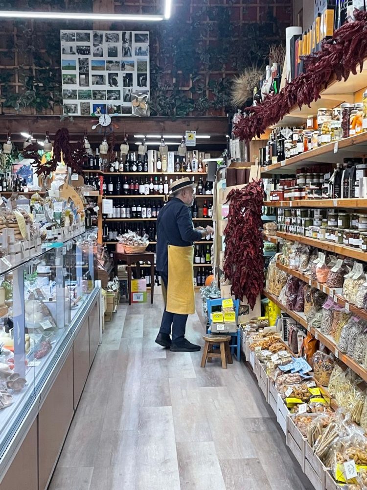 Matera-Puglia-2-750x1000 - Los mapas de Narda: un viaje familiar y gastronómico por el sur de Italia