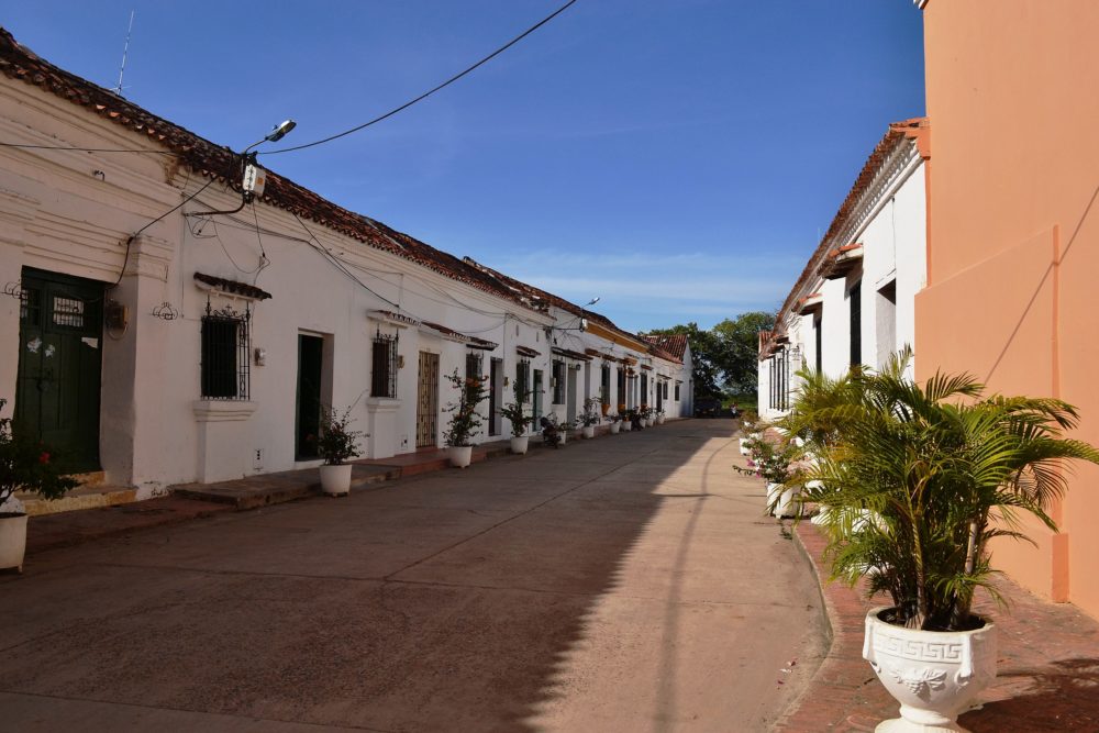 Mompox_wikimedia_commons_cesar-pineda-1000x667 - Este pueblito declarado Patrimonio de la Humanidad hace las artesanías más bellas de tejido a mano con hilos de oro y plata y está a 3 horas de Sincelejo