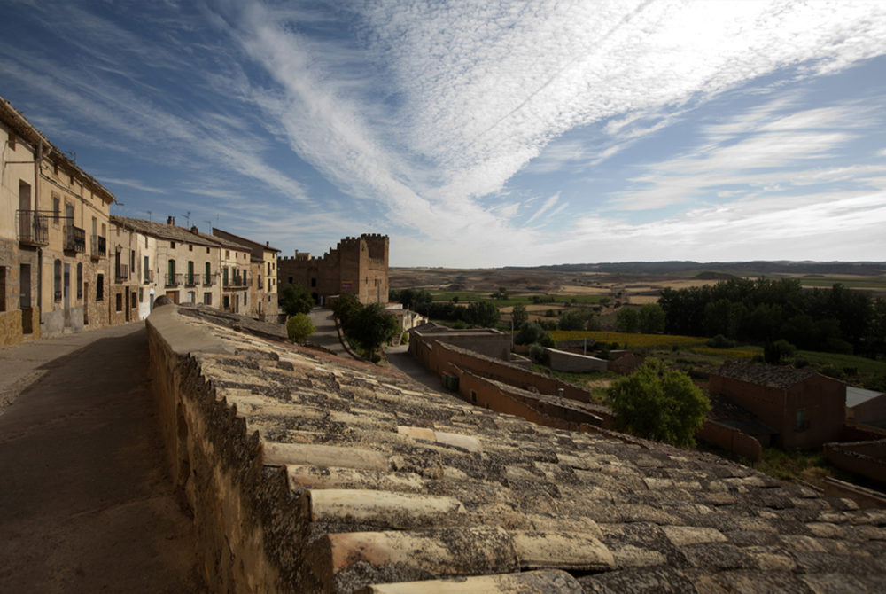 El precioso pueblito medieval amurallado con un bonito castillo y calles empedradas que te transportarán a otra época a menos de dos horas Zaragoza