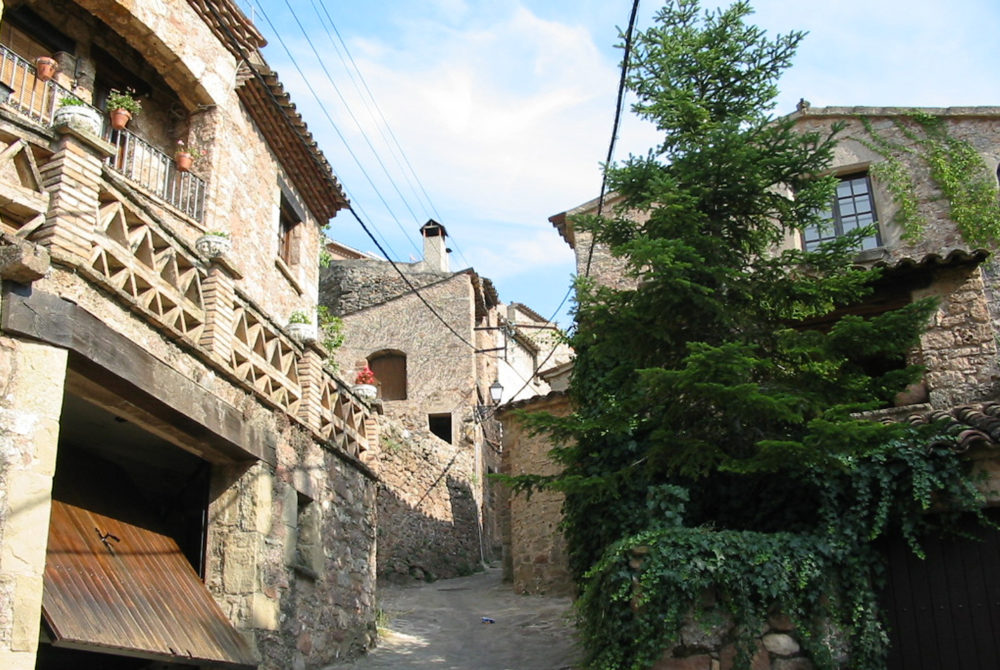 Mura-1-1000x670 - 4 pueblos bonitos cerca de Barcelona para una escapada de fin de semana muy tranquila