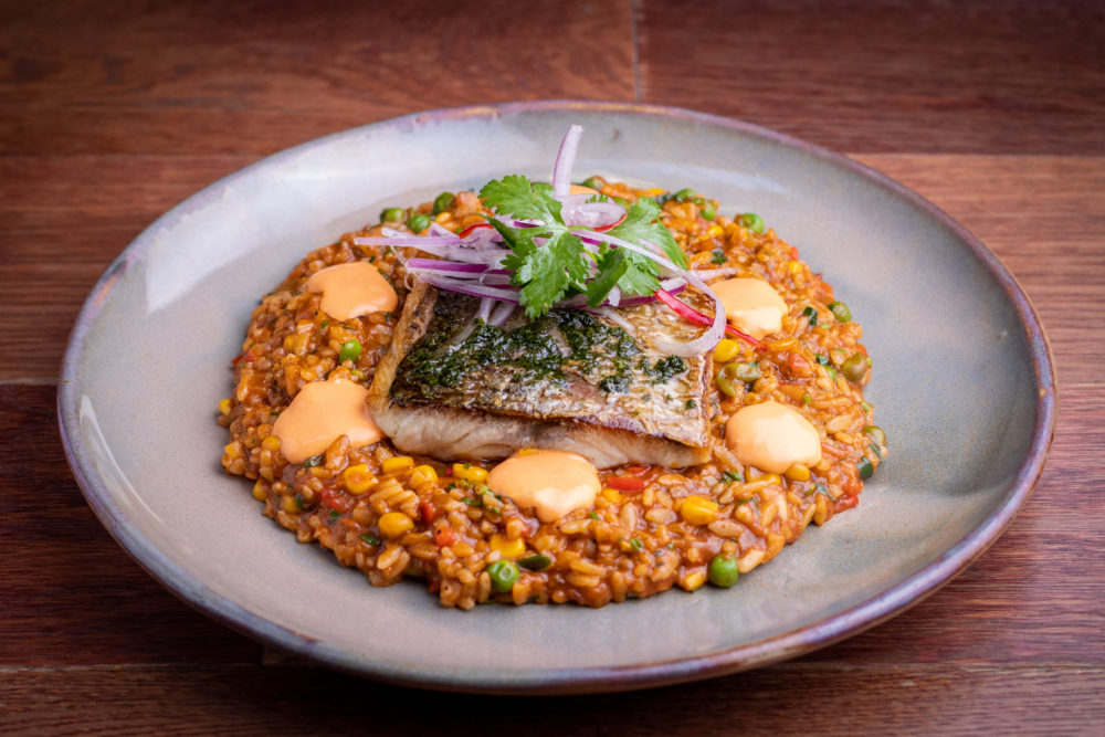 Pescado-con-arroz-a-o-macho-1000x667 - Guía de barrios porteños: qué hacer en Retiro