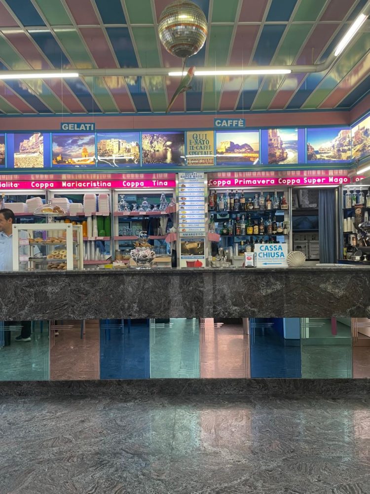 Polignano-y-Ostuni5-750x1000 - Los mapas de Narda: un viaje familiar y gastronómico por el sur de Italia