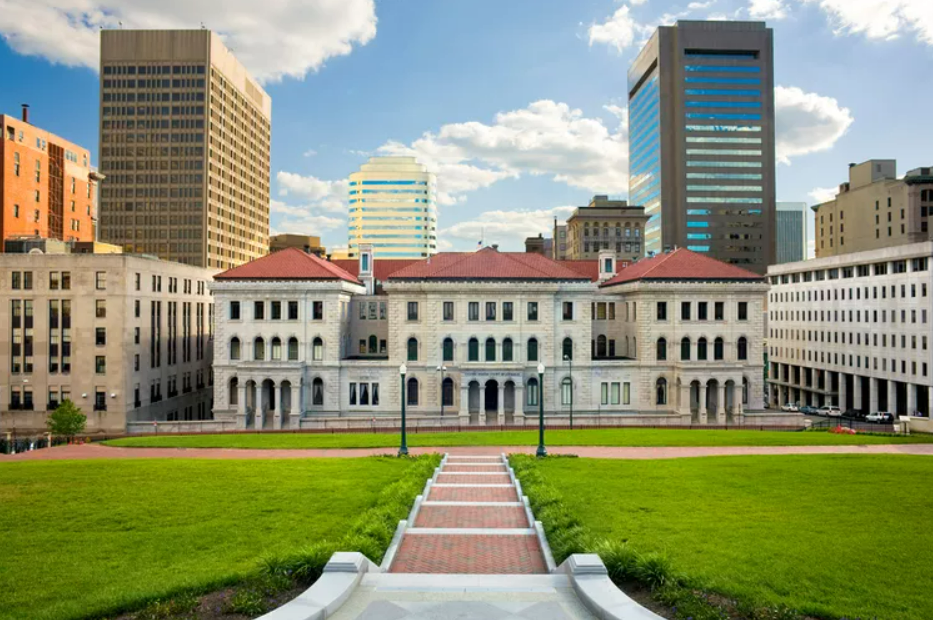 Esta ciudad histórica es uno de los mejores lugares para vivir en Virginia, con museos increíbles, restaurantes deliciosos y vecindarios diversos Esta ciudad histórica es uno de los mejores lugares para vivir en Virginia, con museos increíbles, restaurantes deliciosos y vecindarios diversos