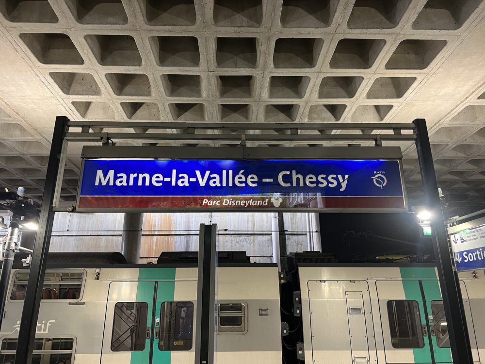 RER_A_wikimedia-commons-Chabe01-1000x750 - Cómo llegar a Disneyland Paris y a cuántos minutos queda de la capital francesa
