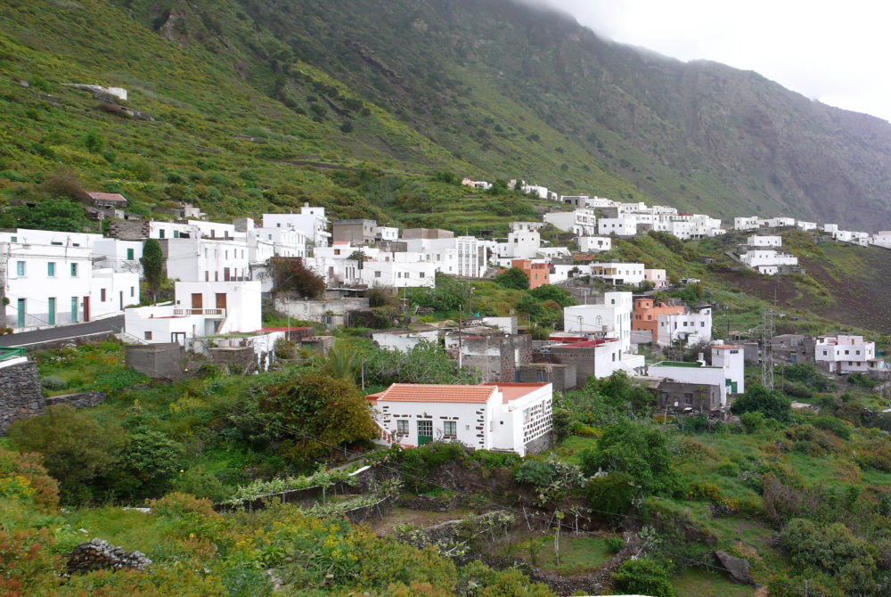 Sabinosa-1000x670 - El divino pueblito escondido de Canarias con vistas alucinantes, senderos para recorrer y exquisitos vinos