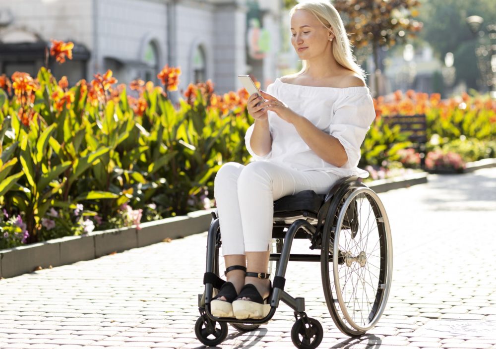 Silla-de-ruedas-interior-1000x704 - Cómo alquilar sillas de ruedas y ECV en Walt Disney World para las personas con movilidad reducida