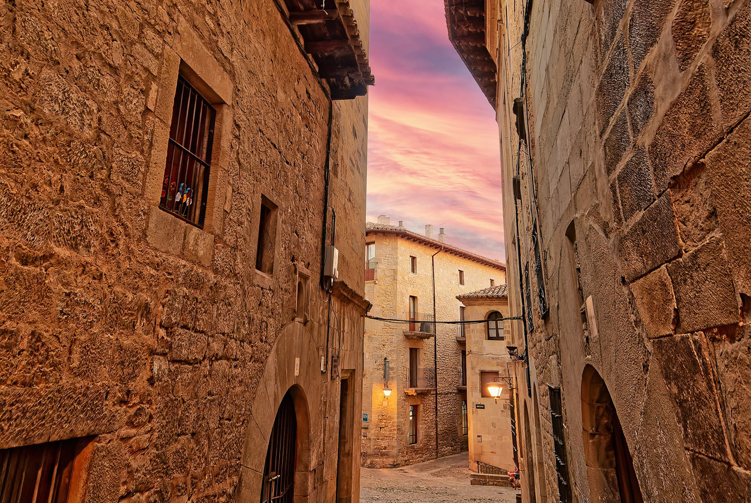 Este pueblito medieval con calles empedradas a 45 minutos de Pamplona fue nominado como uno de los más bonitos del mundo por la ONU Turismo