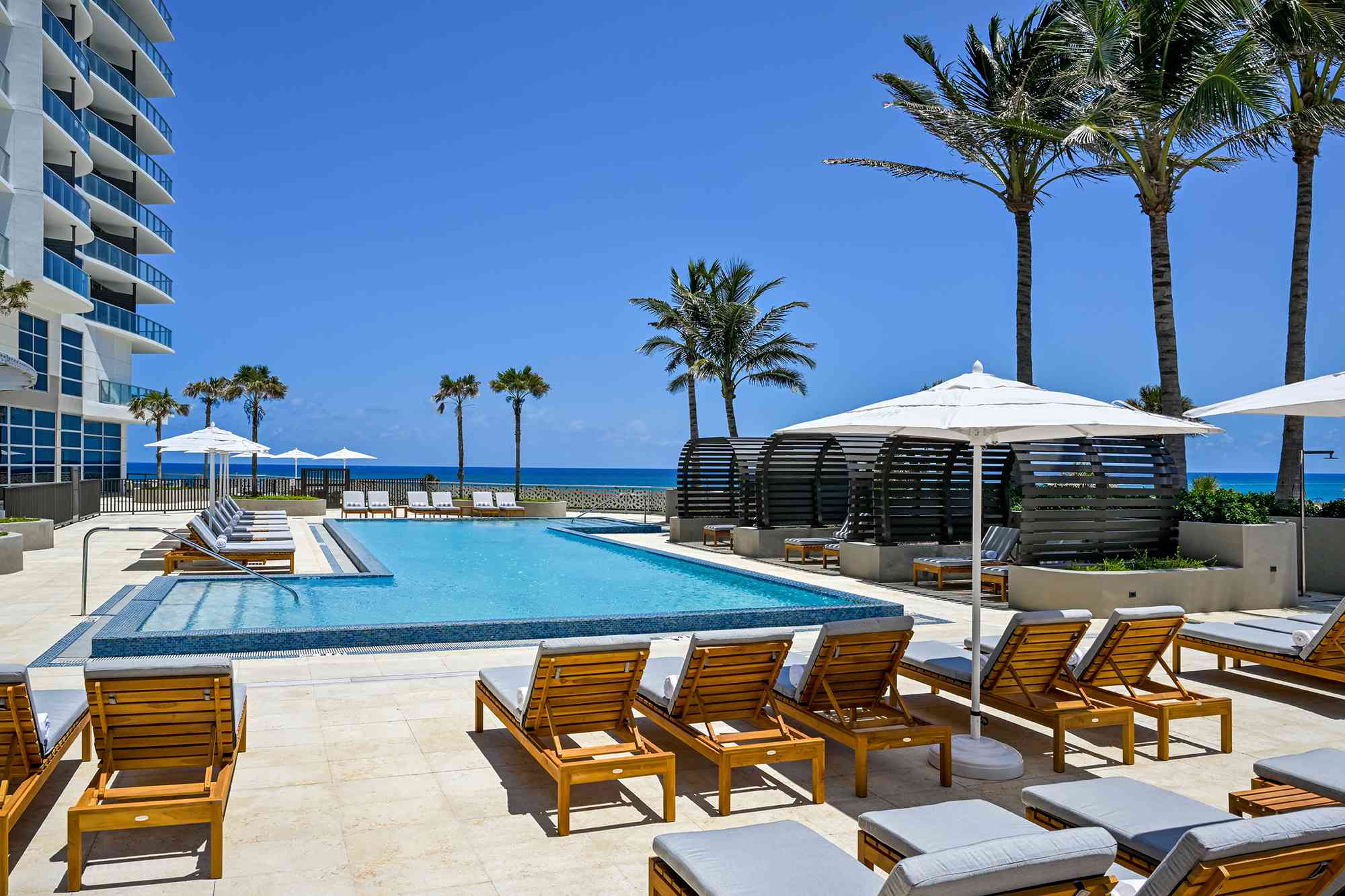 Este nuevo resort isleño en Florida tiene villas frente al mar y un spa interior y exterior con más de 9 mil metros cuadrados Este nuevo resort isleño en Florida tiene villas frente al mar y un spa interior y exterior con más de 9 mil metros cuadrados