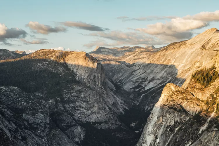 Cómo planear el viaje perfecto al Parque Nacional Yosemite, según naturalistas y expertos del parque