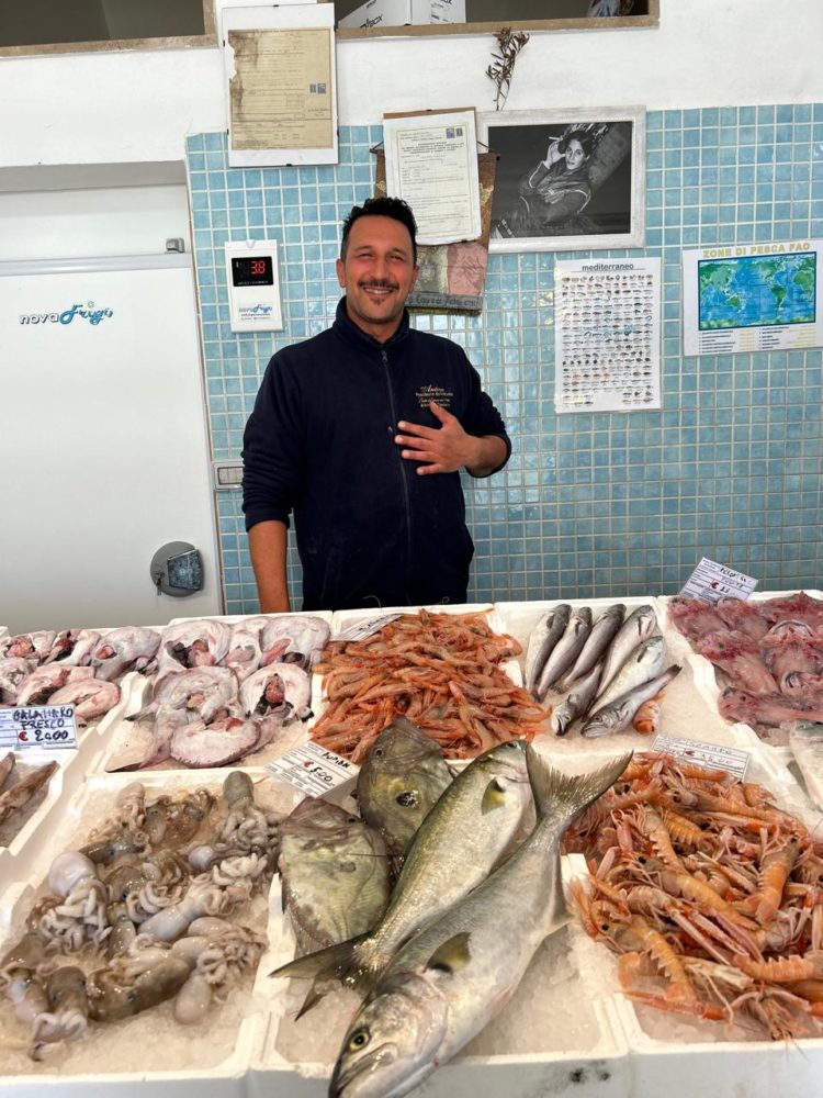 Tricase-y-Santa-Cesarea-Terme.jpeg3_-750x1000 - Los mapas de Narda: un viaje familiar y gastronómico por el sur de Italia