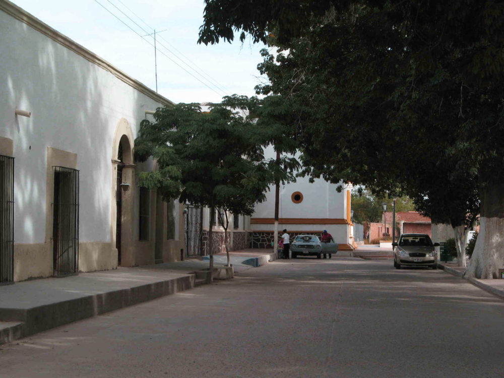 Ures_Sonora_wikimedia_commons_Comision-Mexicana-de-Filmaciones-from-Mexico_1-1000x750 - El bonito Pueblo Mágico a 1 hora de Hermosillo con hermosas callecitas y un espectacular paseo ecoturístico
