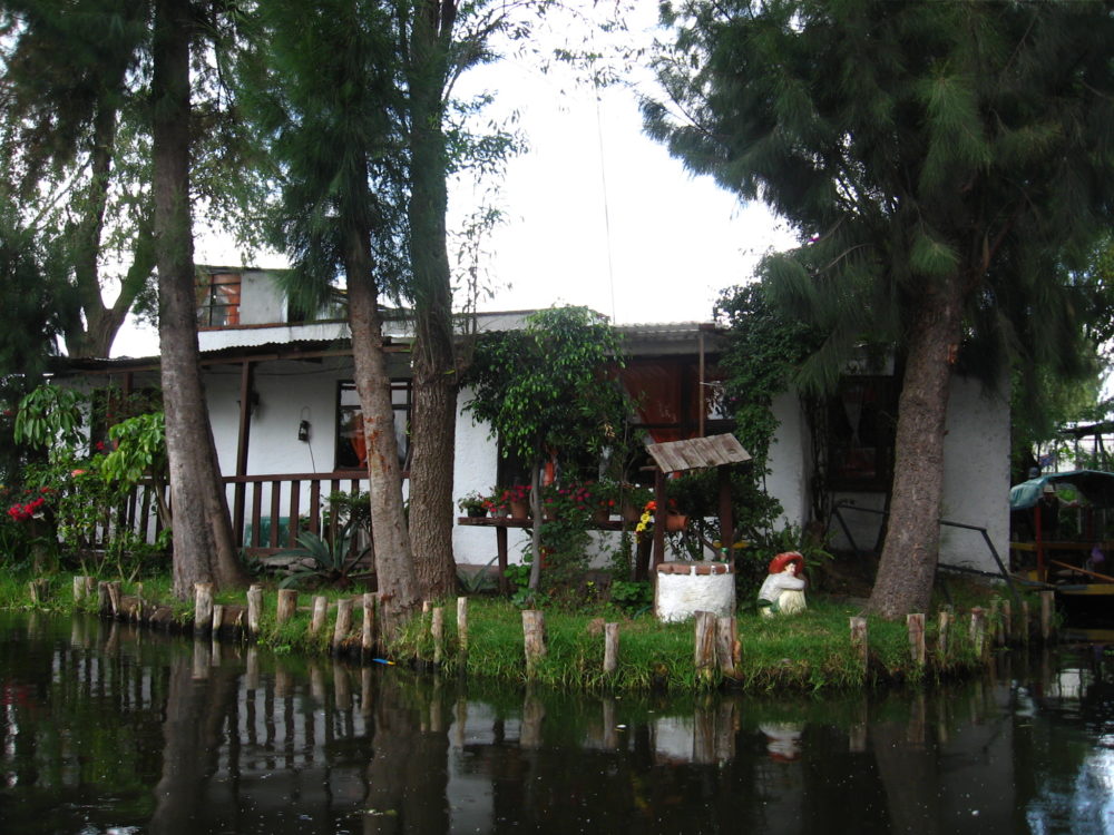 Xochimilco_wikimedia_commons_Syced4-1000x750 - ¿Cuántos Barrios Mágicos hay en la CDMX?