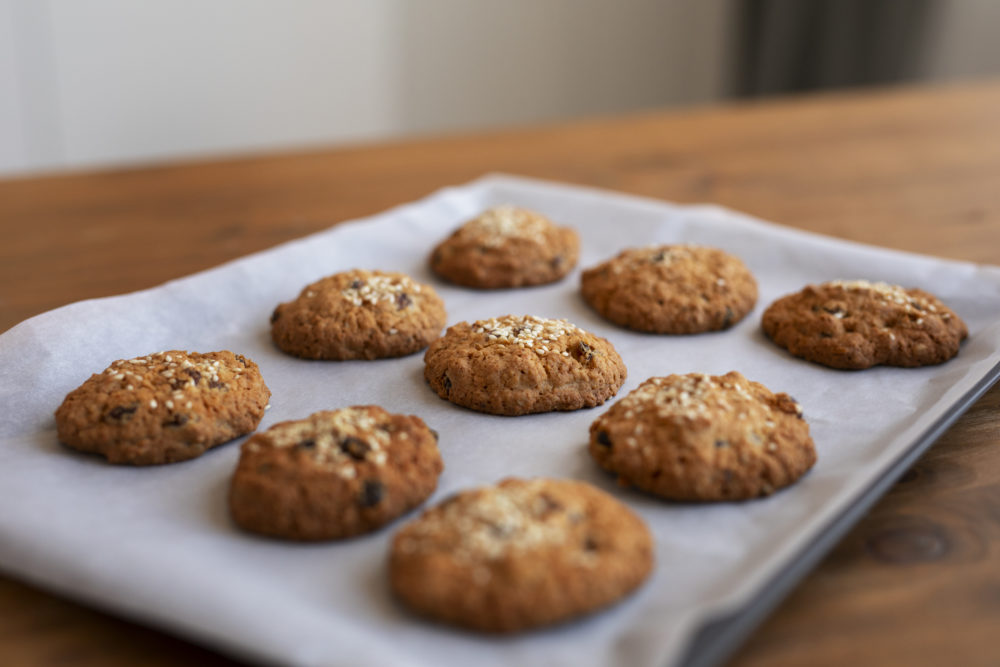 delicious-cookies-tray-home-1000x667 - Estas son las cookies más deseadas en Nueva York: se forman filas larguísimas para conseguirlas en esta pequeña panadería