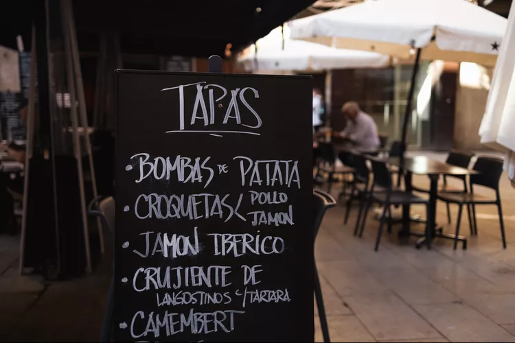 image-25 - Esta soleada ciudad española conocida por el flamenco tiene tapas deliciosas, monumentos impresionantes y elegantes hoteles boutique