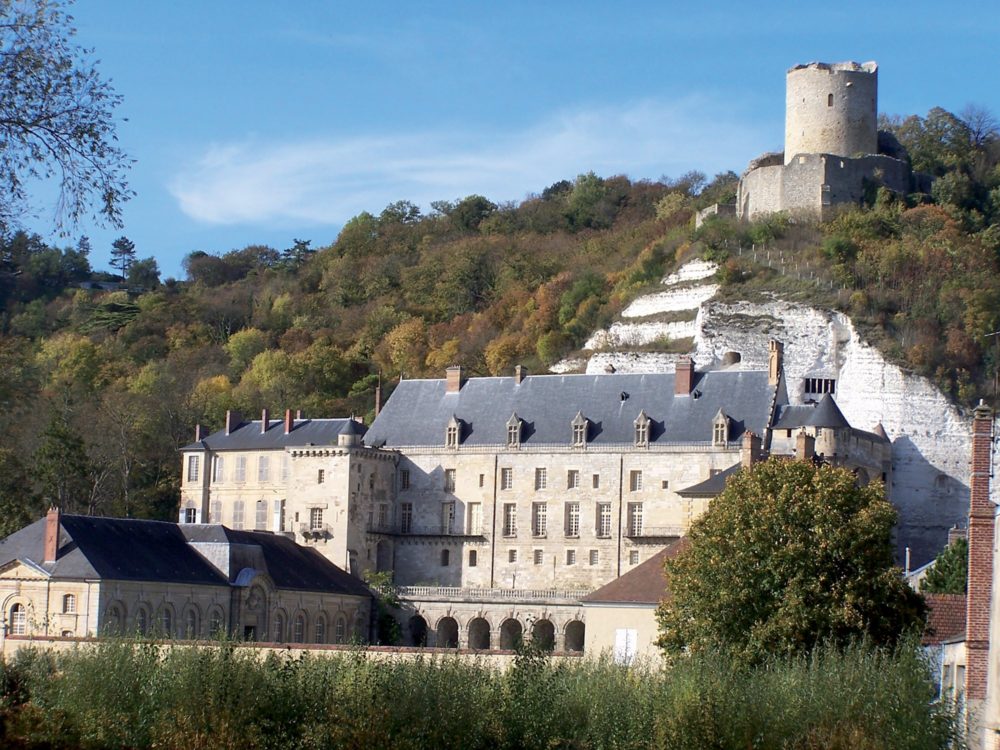 la-roche-guyon-vue-chateau-et-donjon-1000x750 - 4 Pueblos Bonitos a menos de 100 kms de París para visitar durante los Juegos Olímpicos