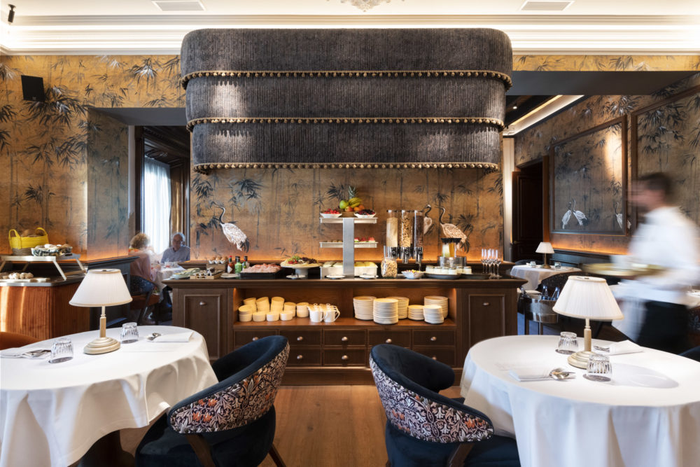 restaurante-hotel-lobby-1000x667 - Hotel Lobby: elegancia y modernidad en el corazón histórico de Sevilla