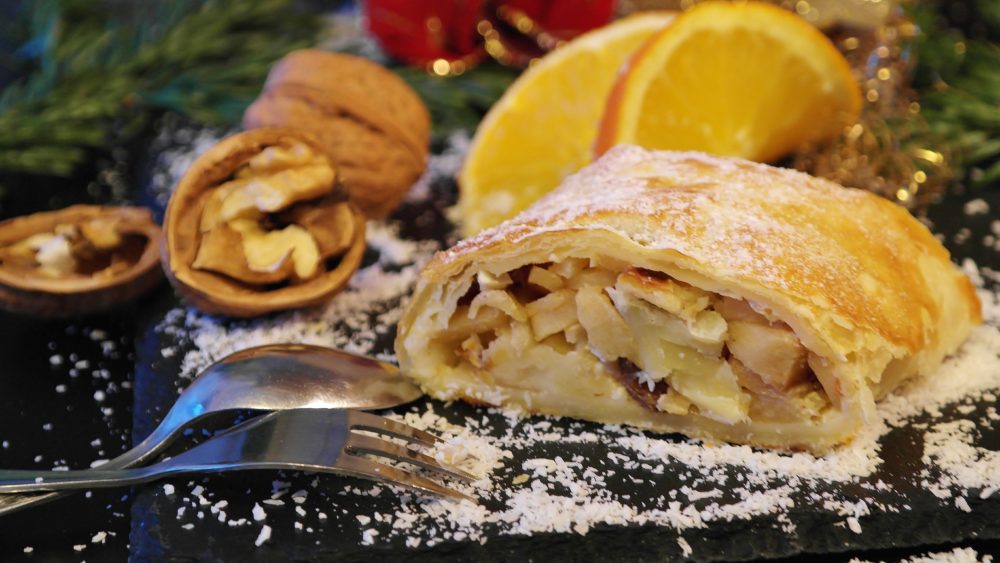 strudel_pixabay-1000x563 - El hermoso pueblito alemán a 6 horas de la Ciudad de Buenos Aires con preciosas callecitas para recorrer y fiestas en honor al strudel y a las tradiciones coloniales