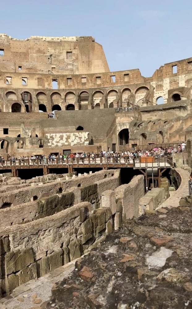 visitar-roma-621x1000 - ¿Qué hacer en Roma? Visitar, comer y dormir con precios - Meli Bardet