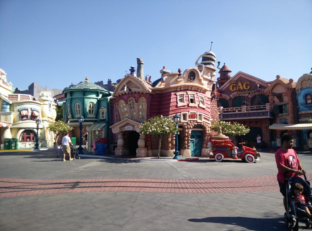 15247612100_854310411a_k-1000x742 - Las atracciones destacadas de Disneyland California