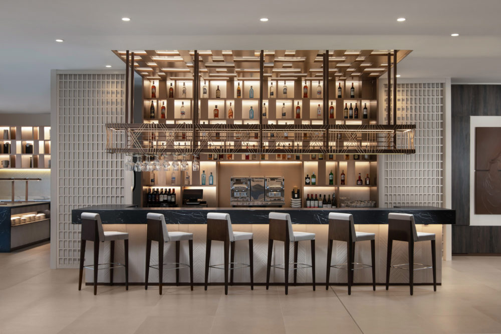 AC-Bar-1000x666 - Cuatro hoteles para enamorarte (aún más) de República Dominicana 