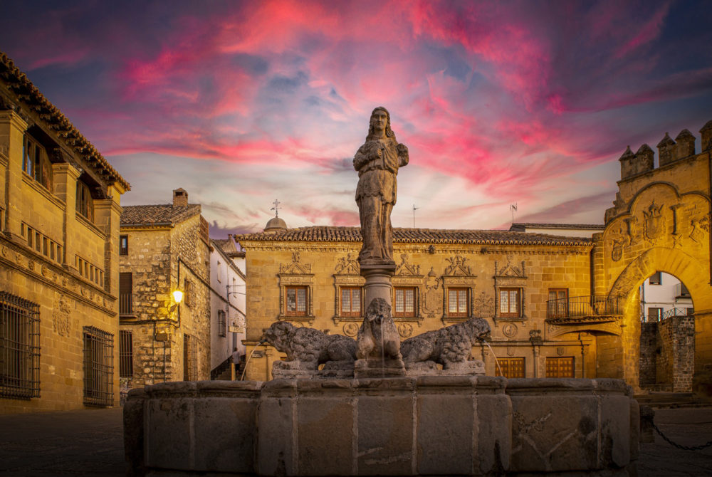 Baeza-1000x670 - El restaurante con estrella Michelin enclavado en un Patrimonio de la Humanidad a 30 minutos de Jaén